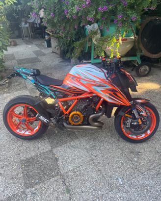 ktm superduke 1290 R EVO 2022