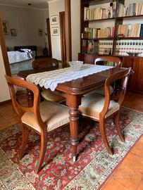 Antiquariato. Tavolo da pranzo Inghilterra  '800