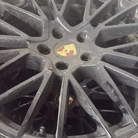 Cerchi e gomme porshe cayenne e-hybrid