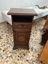 mobiletto in legno