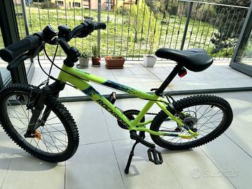 Bicicletta Ammortizzata anteriormente