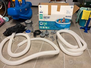 Kit pompa bestway da 1 mc/h e telo copri piscina