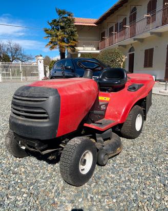 Trattorino tagliaerba