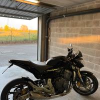 Honda hornet cb600f