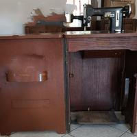 Macchina da cucire vintage NECCHI mobile originale