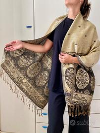 Sciarpa stola pashmina double face nero e oro