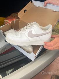 scarpe Nike.