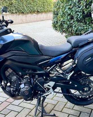 Tracer 900 abs