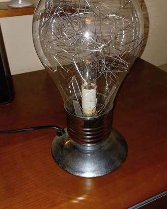 lampada da tavolo salotto camera