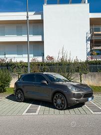 Porsche cayenne 2013