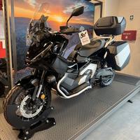 Honda X-ADV 750 DCT TRAVEL