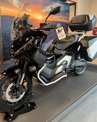 Honda X-ADV 750 DCT TRAVEL