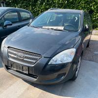 Ricambi usati per Kia Cee'd1.4 benz 2008 G4FA