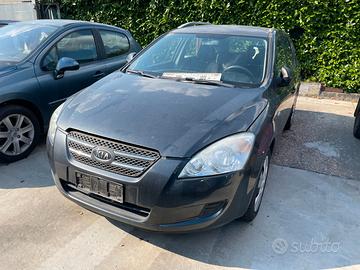 Ricambi usati per Kia Cee'd1.4 benz 2008 G4FA