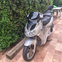 Aprilia sportcity 200