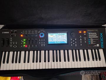 Yamaha modx 6 con custodia