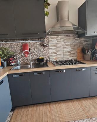 Cucina usato buono. Per info misure ecc messaggi