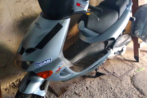 Scooter Aprilia SR sportster 125