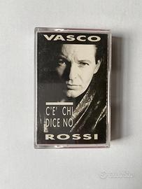 Vasco Rossi “C’è chi dice no” cassetta audio
