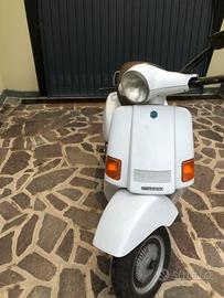 Vespa cosa 125