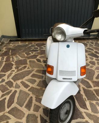 Vespa cosa 125