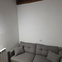 Divano Moderno Grigio – 2m (Come Nuovo)