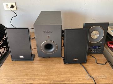Lettore CD e radio Teac. Non Funzionante
