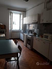 5 camere e 5 bagni personali