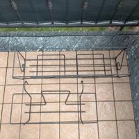 Porta vasi di metallo per balcone