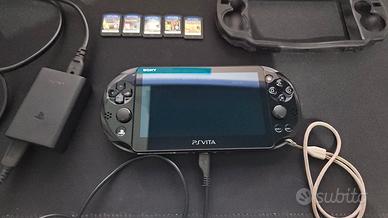 PS Vita PCH-2016 | Nero | Giochi, accessori
