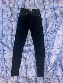 pantaloni