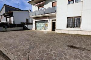 NEGOZIO A BORGO VIRGILIO