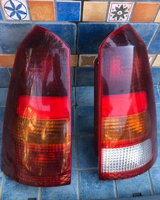 Fanali posteriori (stop) Ford Focus SW 2004