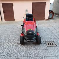 trattorino taglia erba castelgarden