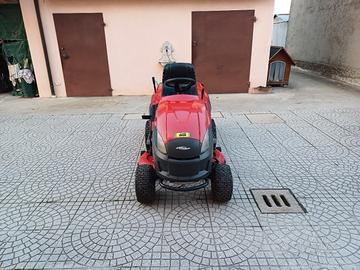 trattorino taglia erba castelgarden