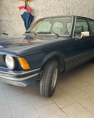 BMW 316 (E21)