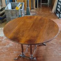 Tavolo rotondo a console