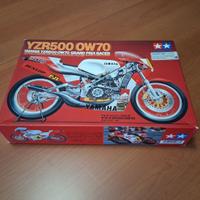 Kit Tamiya Yamaha YZR500 OW70 Scala 1:12