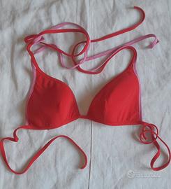 Costume reggiseno rosa e rosso