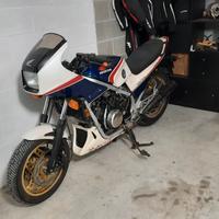 Honda VF 750 - 1984