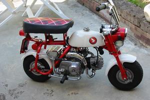 Honda Z50M Monkey del 1967