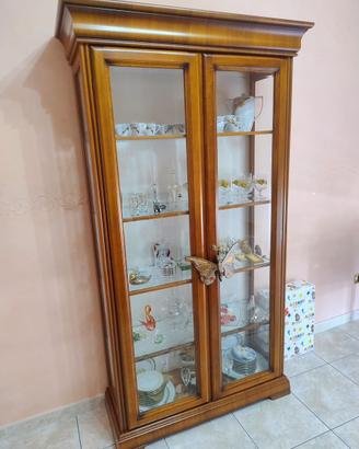 Set Sala da Pranzo: Vetrinetta, tavolo e sei sedie