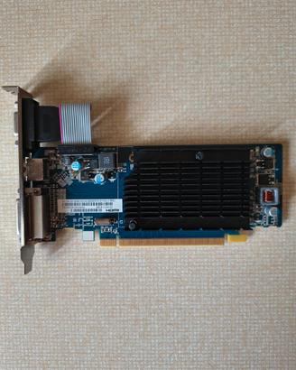 scheda grafica amd R5 230