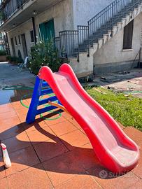 Scivolo da giardino per bambini in plastica