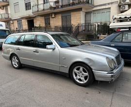 Mercedes E250 D Anche permuta o scambi0