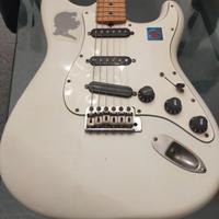 FENDER SQUIER STRATOCASTER MADE IN JAPAN 1986