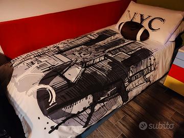 letto ad una piazza con contenitore e materasso