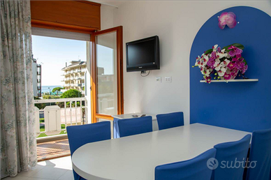 Arredato subito disponibile con parcheggio