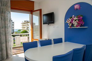 Arredato subito disponibile con parcheggio