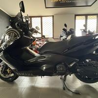 Yamaha T Max 500